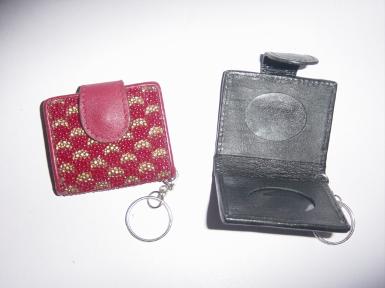 พวงกุญแจกรอบรูปปลากระเบน/Key Ring with Frame 